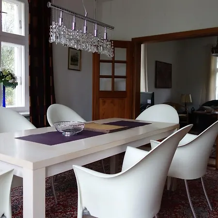 Weisses Landhaus Apartment Neddesitz