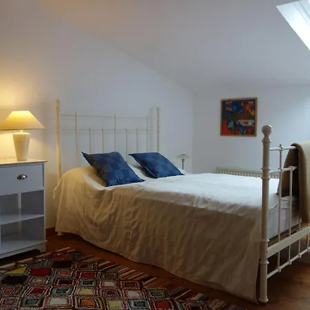 Apartment Weisses Landhaus Neddesitz